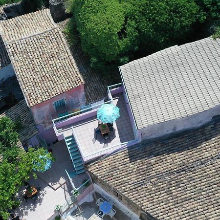 הוילה Sinarádes Siora Nina Charming Stone House Near Agios Gordios מראה חיצוני תמונה