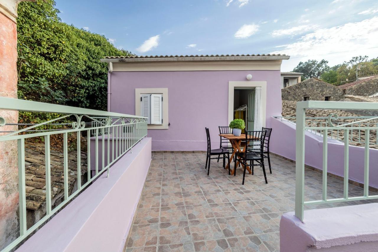 הוילה Sinarádes Siora Nina Charming Stone House Near Agios Gordios מראה חיצוני תמונה
