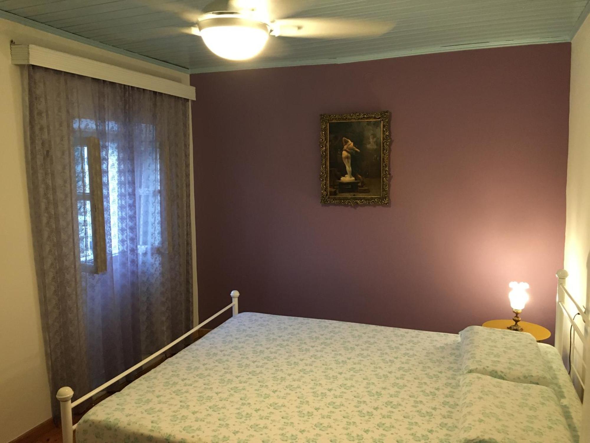 הוילה Sinarádes Siora Nina Charming Stone House Near Agios Gordios מראה חיצוני תמונה